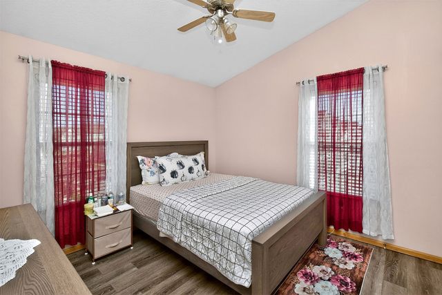 3060 SW Sharmin Lane, Ankeny, IA 50023