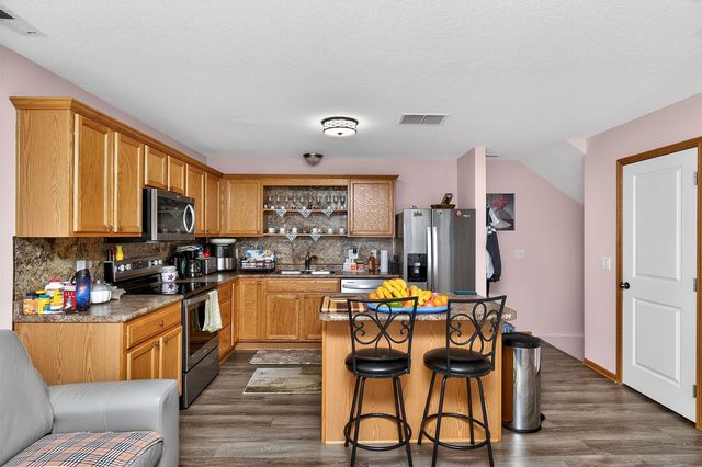 3060 SW Sharmin Lane, Ankeny, IA 50023