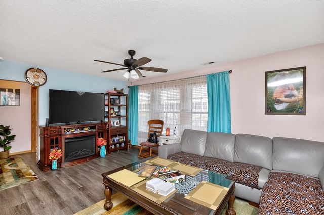 3060 SW Sharmin Lane, Ankeny, IA 50023