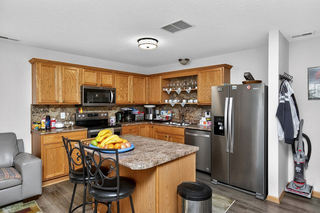 3060 SW Sharmin Lane, Ankeny, IA 50023