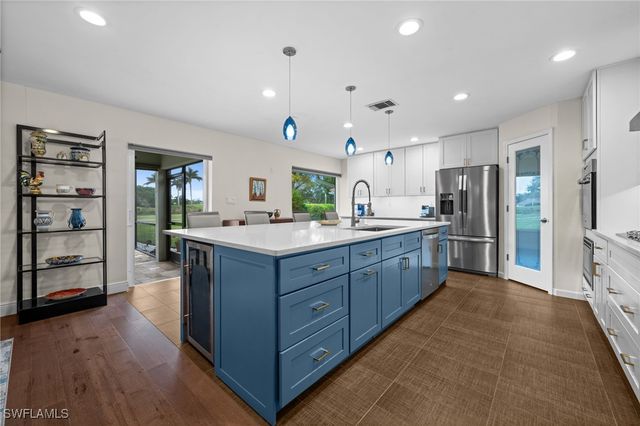 1960 Imperial Golf Course BLVD, Naples, FL 34110