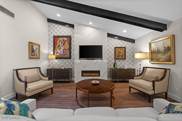 1960 Imperial Golf Course BLVD, Naples, FL 34110