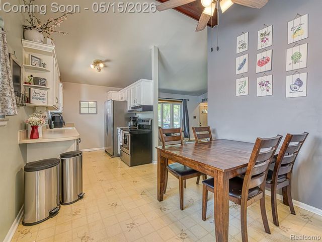 16660 Drake Street, Southgate, MI 48195