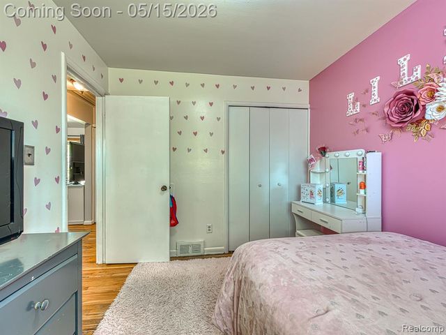 16660 Drake Street, Southgate, MI 48195