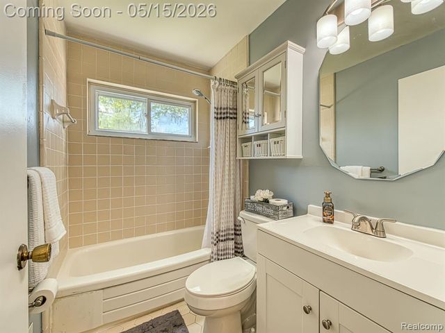 16660 Drake Street, Southgate, MI 48195