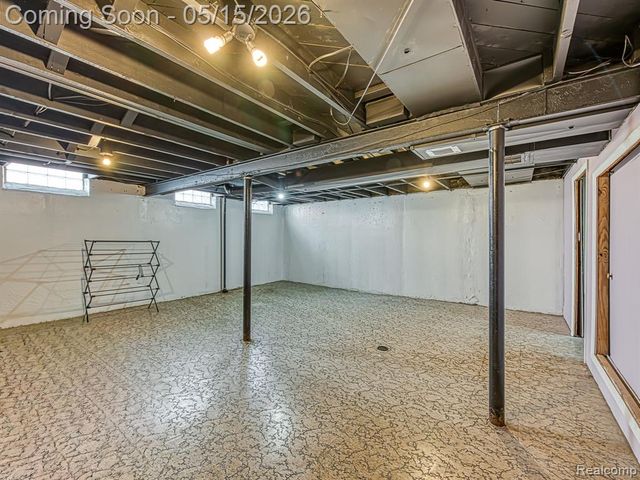 16660 Drake Street, Southgate, MI 48195