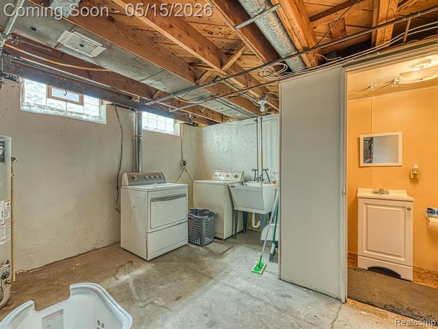 16660 Drake Street, Southgate, MI 48195
