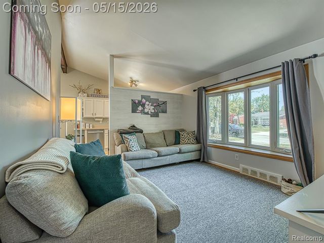 16660 Drake Street, Southgate, MI 48195