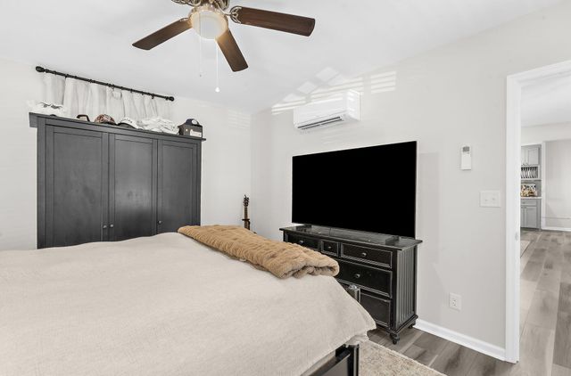 160 Smith Street, Charleston, SC 29403