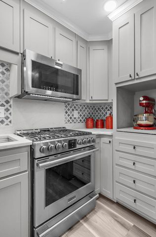 160 Smith Street, Charleston, SC 29403