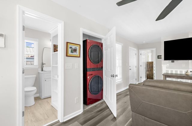 160 Smith Street, Charleston, SC 29403