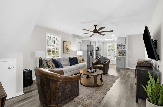 160 Smith Street, Charleston, SC 29403