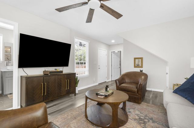 160 Smith Street, Charleston, SC 29403