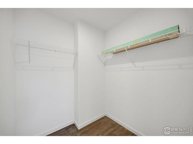 552 Sunset Cliffs Dr, Loveland, CO 80537