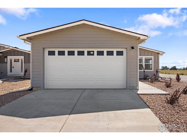 552 Sunset Cliffs Dr, Loveland, CO 80537