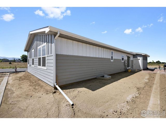 552 Sunset Cliffs Dr, Loveland, CO 80537