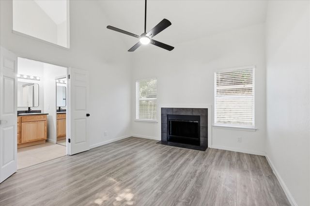 4215 Scarsdale Lane, Dallas, TX 75227