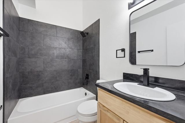 4215 Scarsdale Lane, Dallas, TX 75227