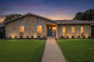 4913 Roberts Drive, The Colony, TX 75056