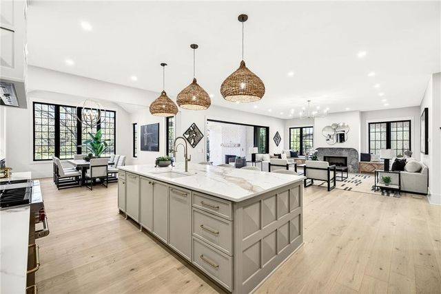 428 Carolwood Lane, Atlanta, GA 30342