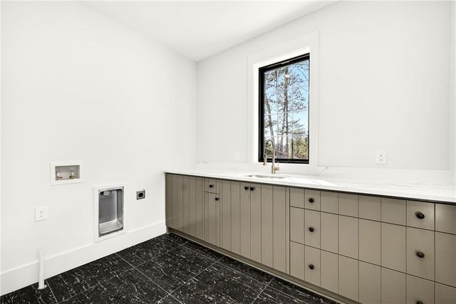 428 Carolwood Lane, Atlanta, GA 30342