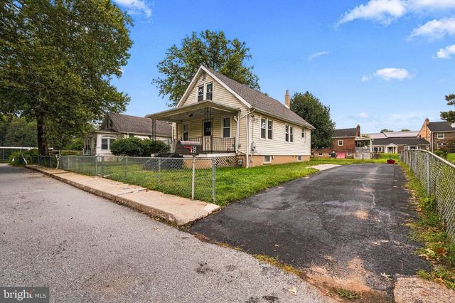 16 SUTTON LN, New Castle, DE 19720