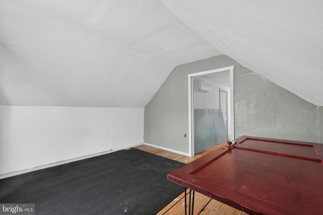 16 SUTTON LN, New Castle, DE 19720