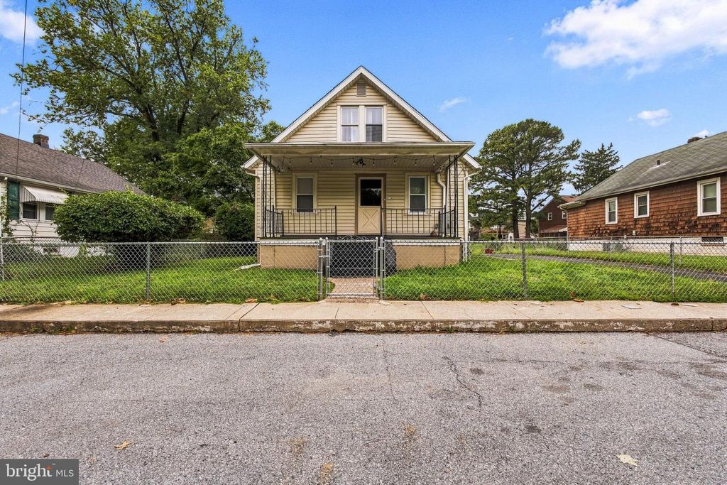 16 SUTTON LN, New Castle, DE 19720