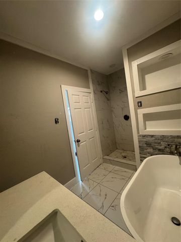 10319 Glenkirk Drive, Houston, TX 77089