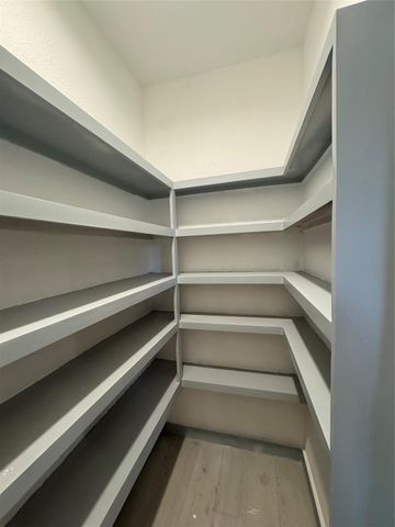 10319 Glenkirk Drive, Houston, TX 77089