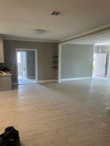 10319 Glenkirk Drive, Houston, TX 77089