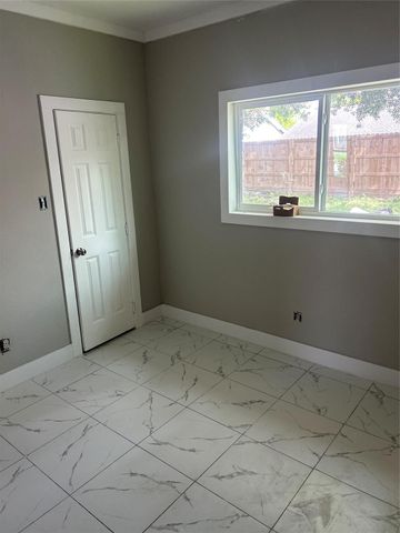 10319 Glenkirk Drive, Houston, TX 77089