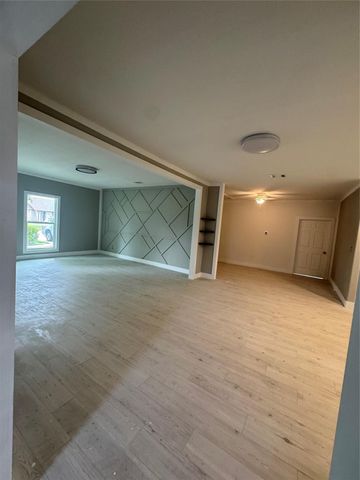 10319 Glenkirk Drive, Houston, TX 77089