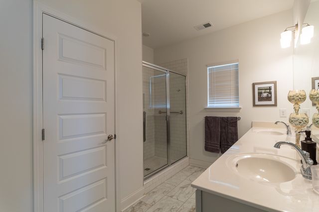 244 Shayton Pass, Gallatin, TN 37066