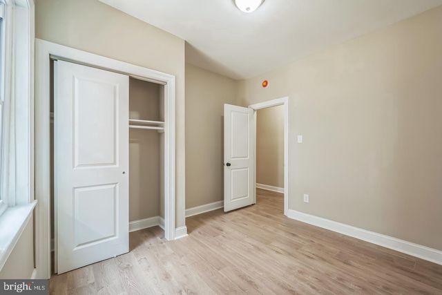 1220 S 52ND ST, Philadelphia, PA 19143
