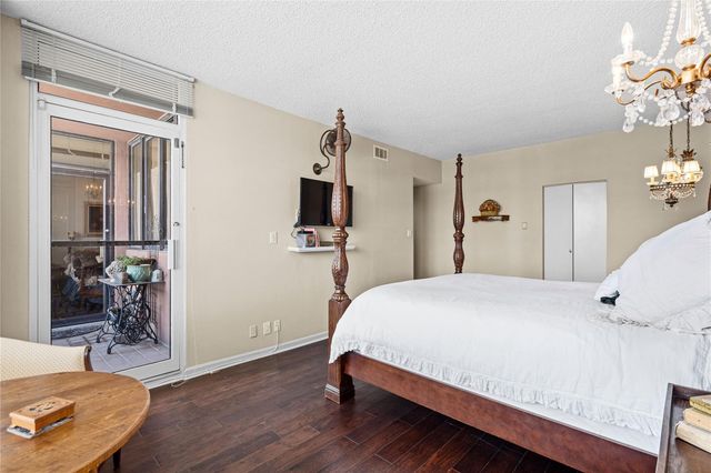 5150 Hidalgo Street 1702, Houston, TX 77056