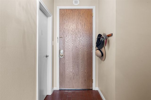 5150 Hidalgo Street 1702, Houston, TX 77056