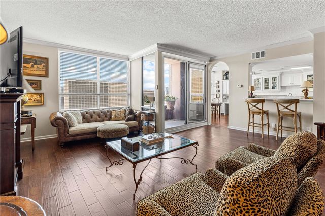 5150 Hidalgo Street 1702, Houston, TX 77056