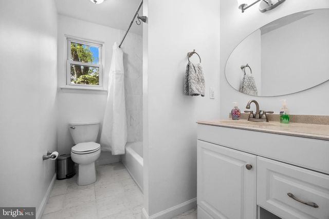 145 TUCKERTON RD, Shamong, NJ 08088