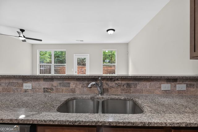5918 Cassie Drive, Lithonia, GA 30038