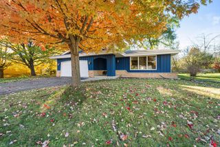 8931 N Rexleigh DRIVE, Bayside, WI 53217