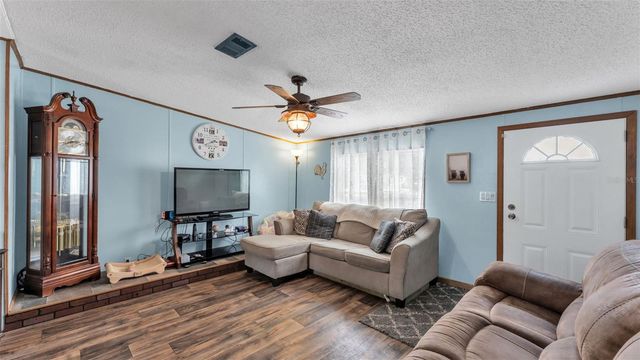 6715 DOVE MEADOW TRAIL, Lakeland, FL 33810