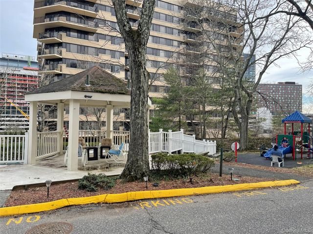 26 Hillside Terrace F, White Plains, NY 10601