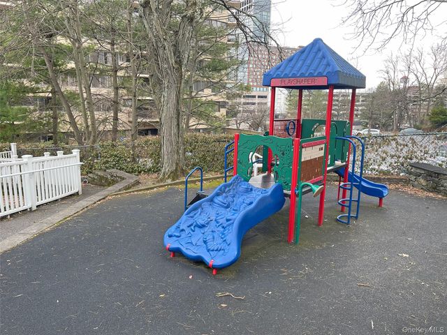 26 Hillside Terrace F, White Plains, NY 10601