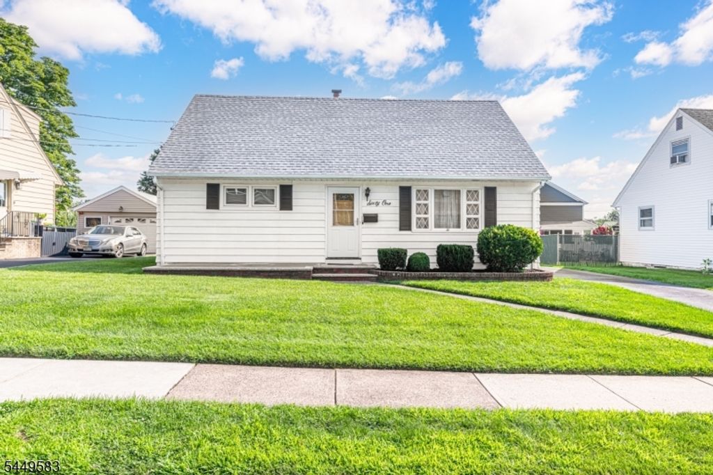 61 Doherty Dr, Clifton City, NJ 07013 — photo 4