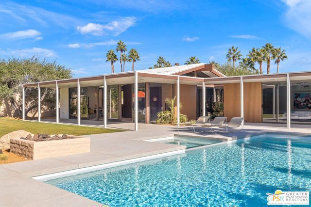 695 N Camino Real, Palm Springs, CA 92262