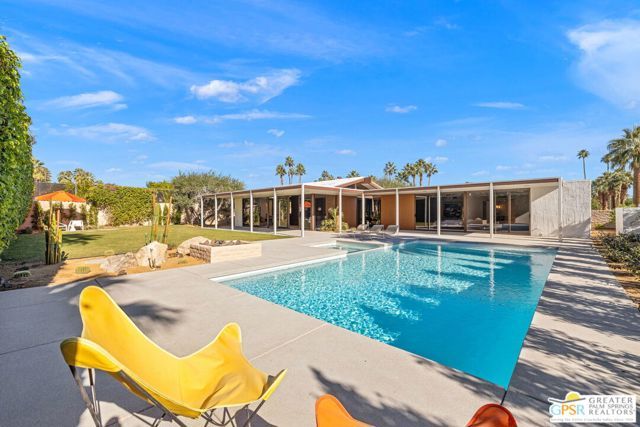 695 N Camino Real, Palm Springs, CA 92262