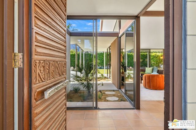 695 N Camino Real, Palm Springs, CA 92262