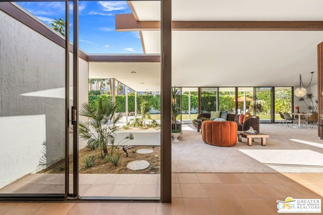 695 N Camino Real, Palm Springs, CA 92262