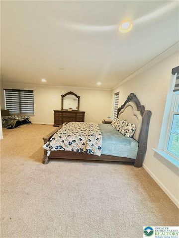 37 Saddle Lane, Palmer Twp, PA 18045